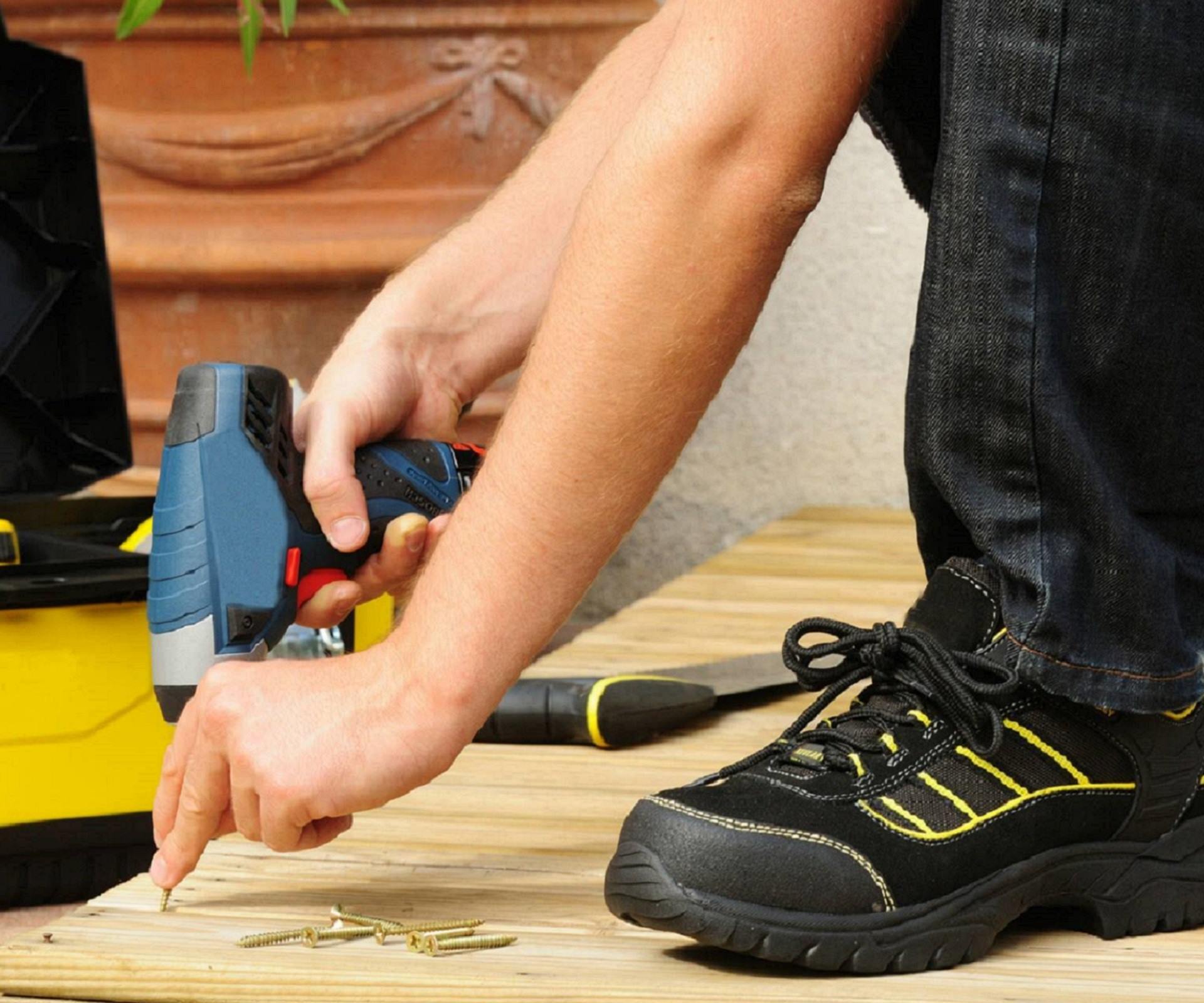 petits travaux de bricolages près de Longwy
